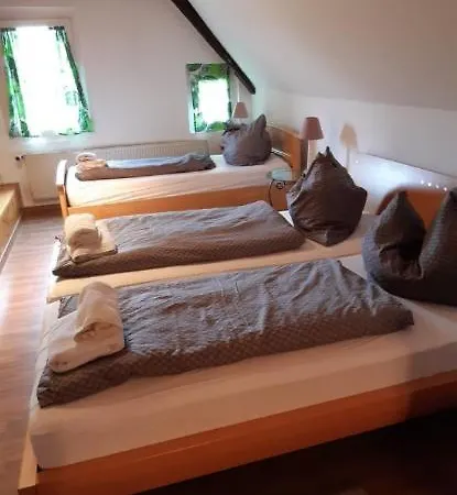 Weingut Und Gaestehaus Vongerichten Oberhausen (Sudliche Weinstrasse)